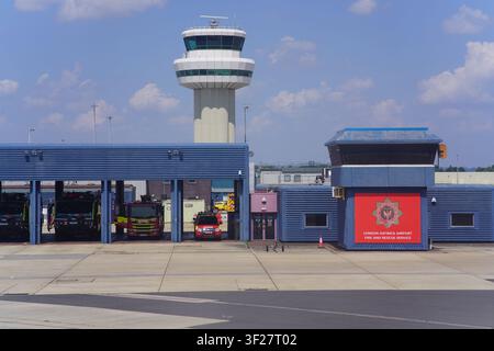 Airport Operations &amp; Aircraft Handling in 2026: Behind the Scenes of Modern Aviation